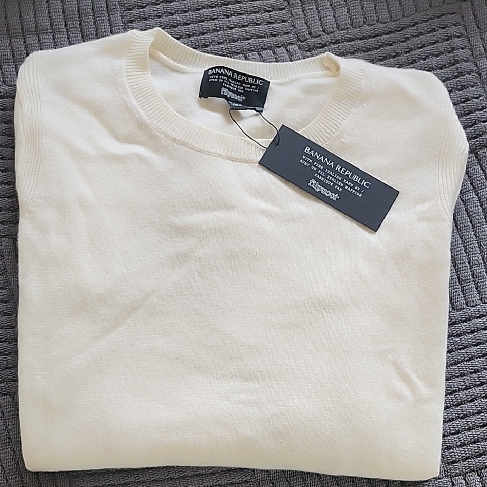 Banana Republic Soft Cream Crewneck Sweater